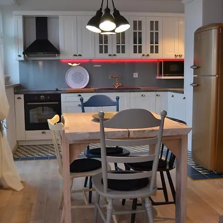 Apartment Drustveni Dom *